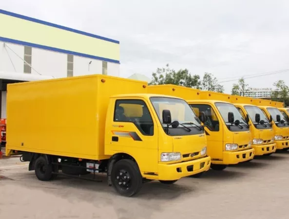 Dịch vụ thay Kính chắn gió xe tải KIA K165 tận nơi